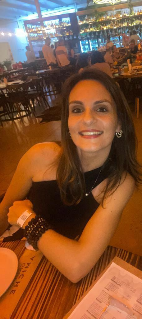 Manuella Ciocari Full Photo